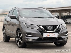 Nissan Qashqai 2.0A Premium Moonroof