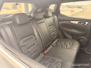 Nissan Qashqai 2.0A Premium Moonroof