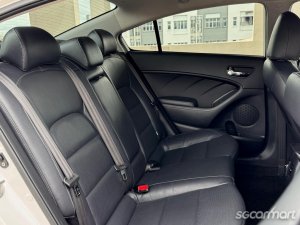 Kia Cerato K3 1.6A Sunroof