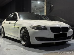 BMW 5 Series 523i (COE till 12/2030)