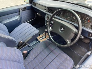 Mercedes-Benz 190E (COE till 03/2029)