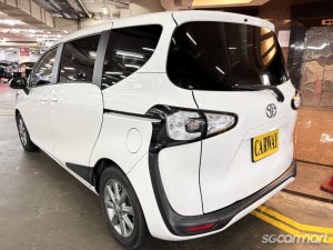 Toyota Sienta 1.5A G