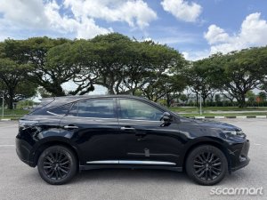 Toyota Harrier 2.0A Premium Panoramic Roof