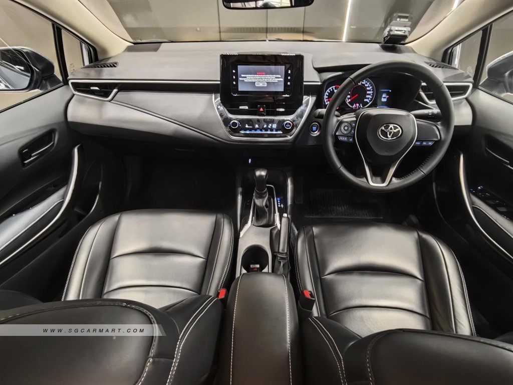 Toyota Corolla Altis 1.6A Standard