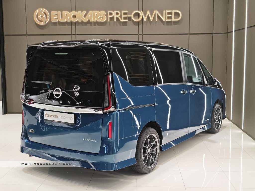 Nissan Serena e-POWER Hybrid 1.4A Highway Star Prestige