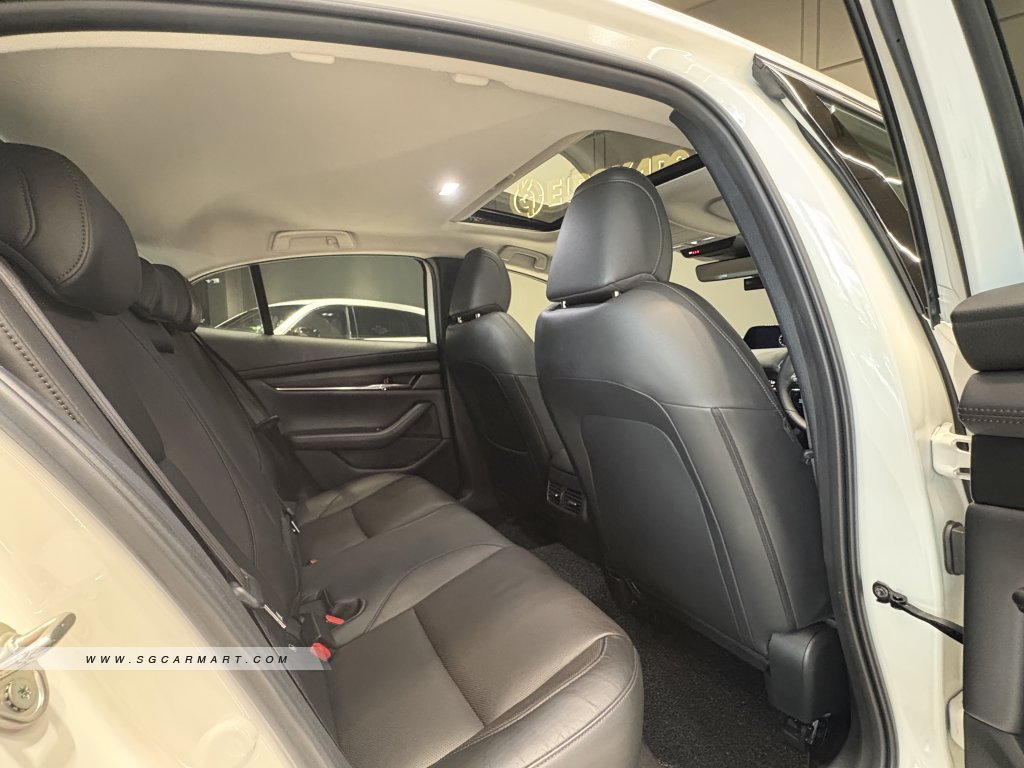 Mazda 3 Mild Hybrid 1.5A Astina Sunroof