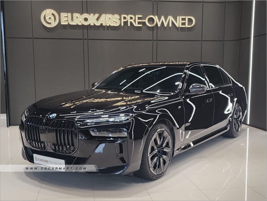 BMW 7 Series 735i Mild Hybrid sDrive M-Sport Pro