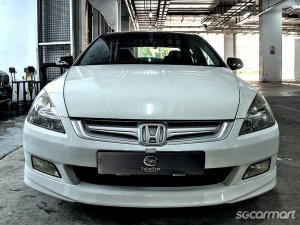 Honda Accord 2.0A (COE till 11/2027)