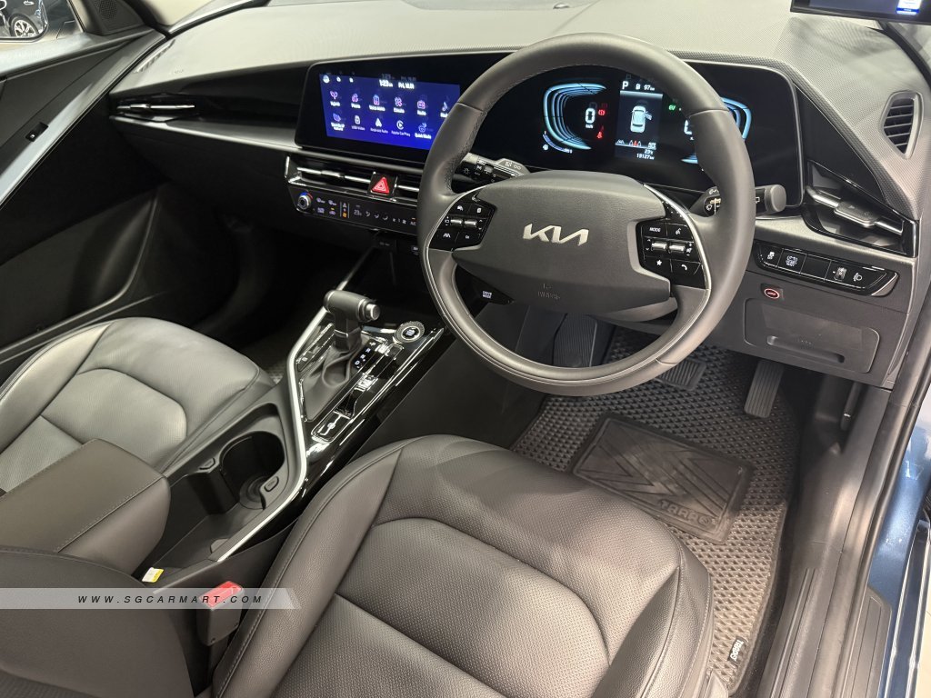 Kia Niro Hybrid 1.6A EX