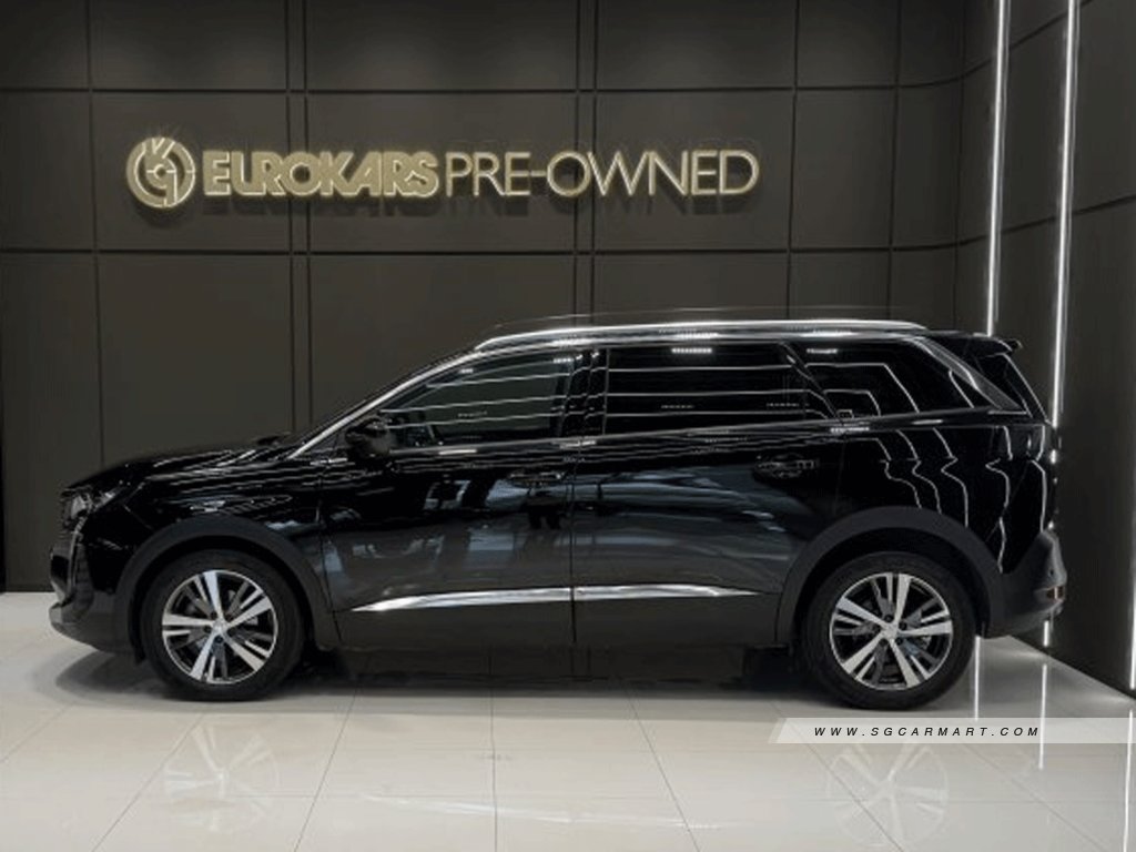 Peugeot 5008 1.2A PureTech EAT8 Allure Premium