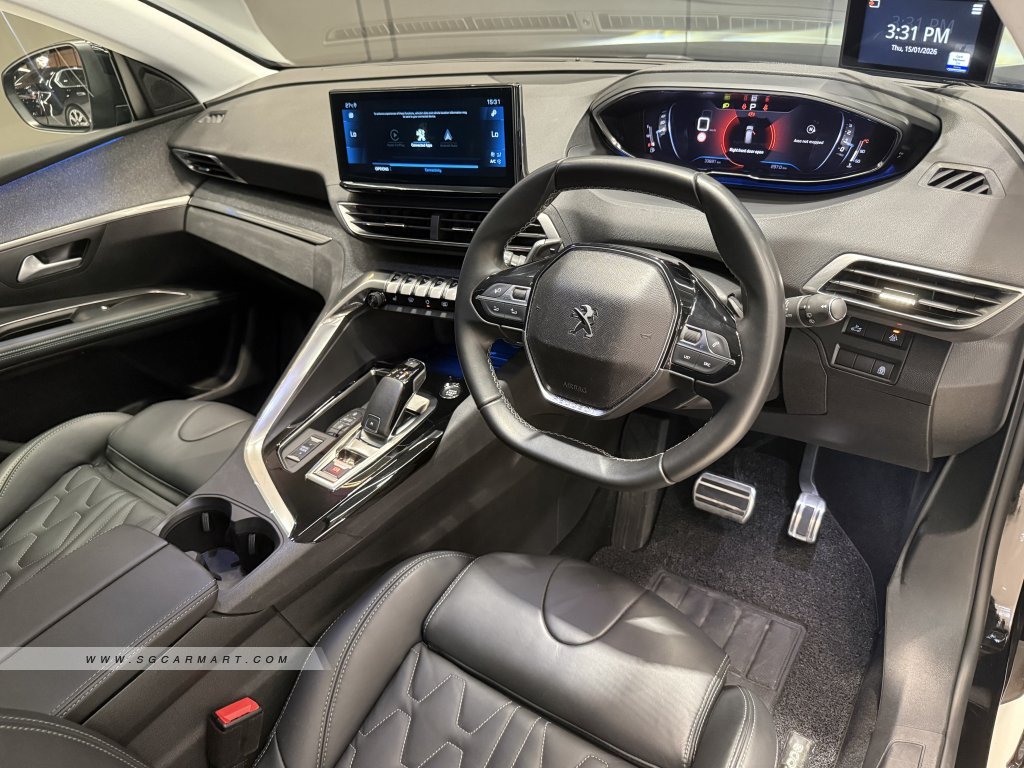 Peugeot 5008 1.2A PureTech EAT8 Allure Premium