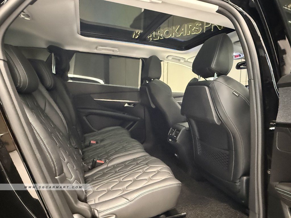 Peugeot 5008 1.2A PureTech EAT8 Allure Premium