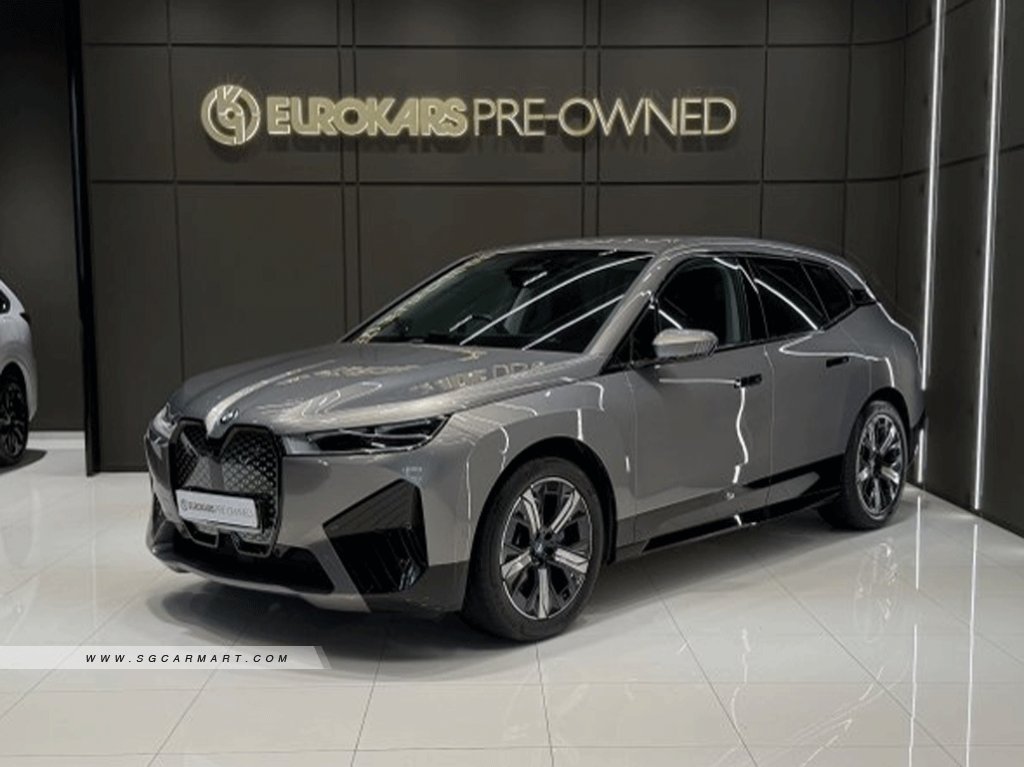 BMW iX Electric xDrive40 Sport