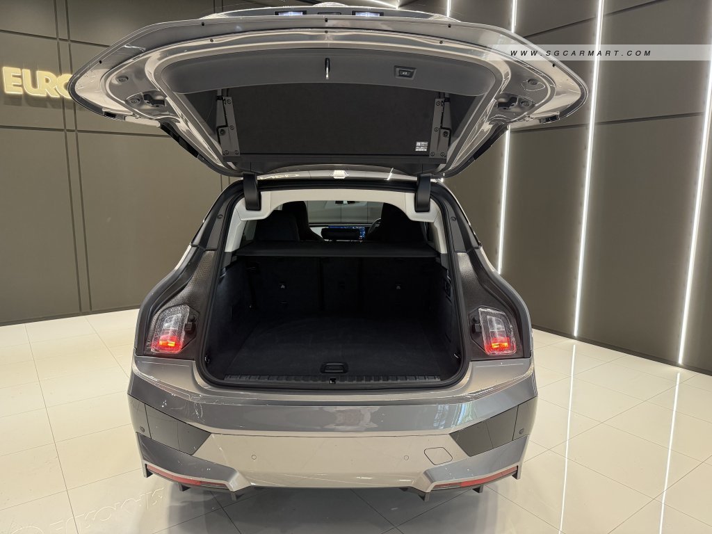 BMW iX Electric xDrive40 Sport