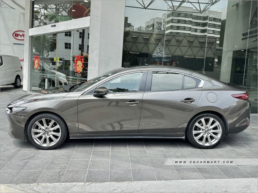 BMW 5 Series 523i Highline - Side Front