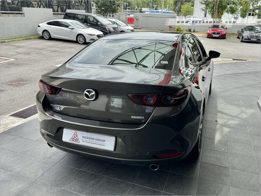 BMW 5 Series 523i Highline - Side Front