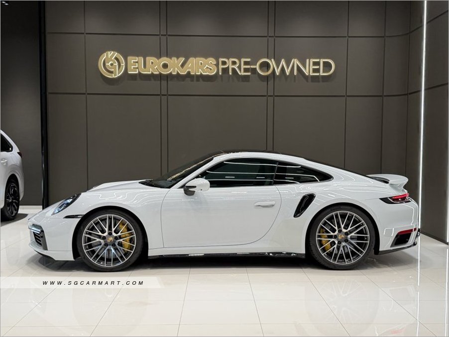 Porsche 911 Turbo S Coupe 3.8A PDK