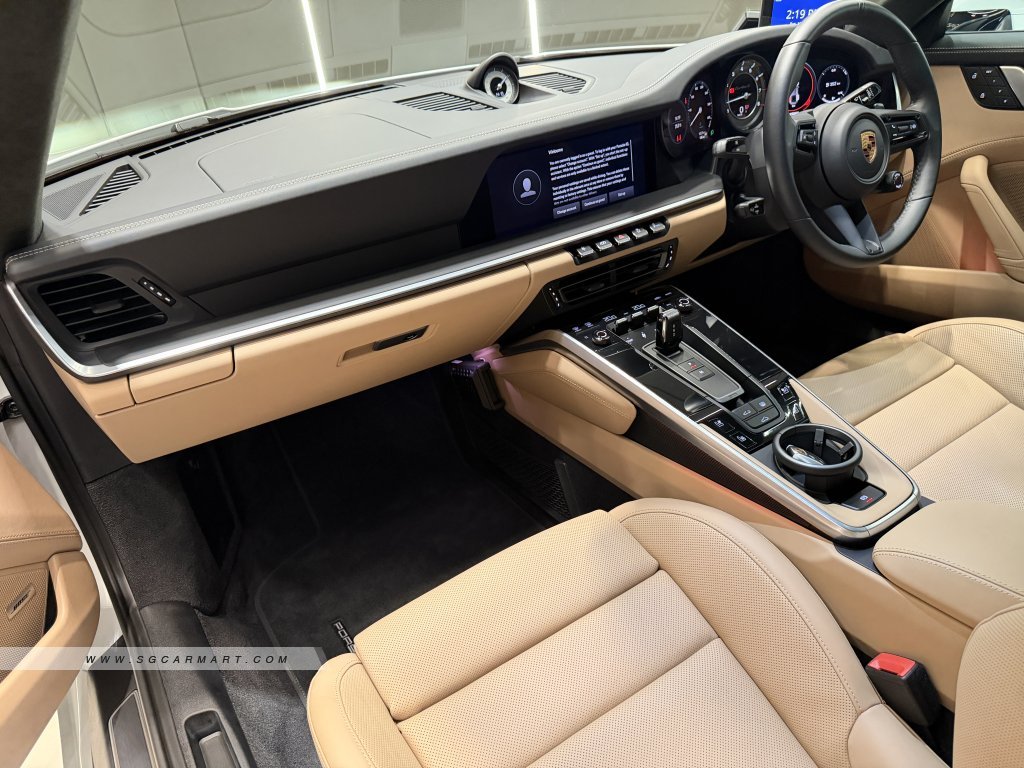 Porsche 911 Turbo S Coupe 3.8A PDK