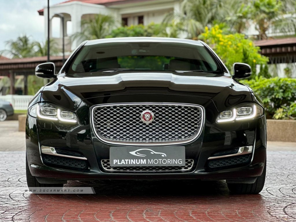 Used 2017 Jaguar XJ 2.0A Premium Luxury SWB Sunroof for Sale | Platinum  Motoring - Sgcarmart