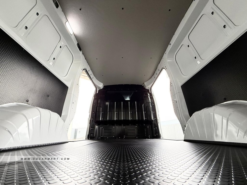 Maxus Edeliver	5 2025 photo 4