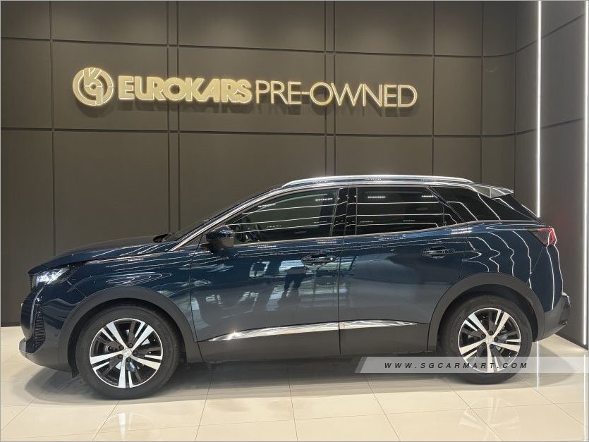 Peugeot 3008 1.2A PureTech EAT8 Allure Premium