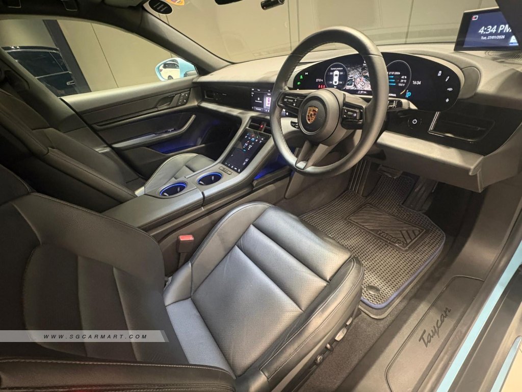 Porsche Taycan Electric Sunroof