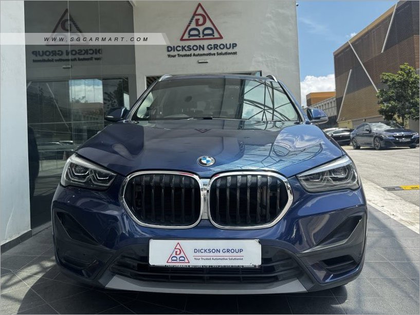 BMW 5 Series 523i Highline - Front