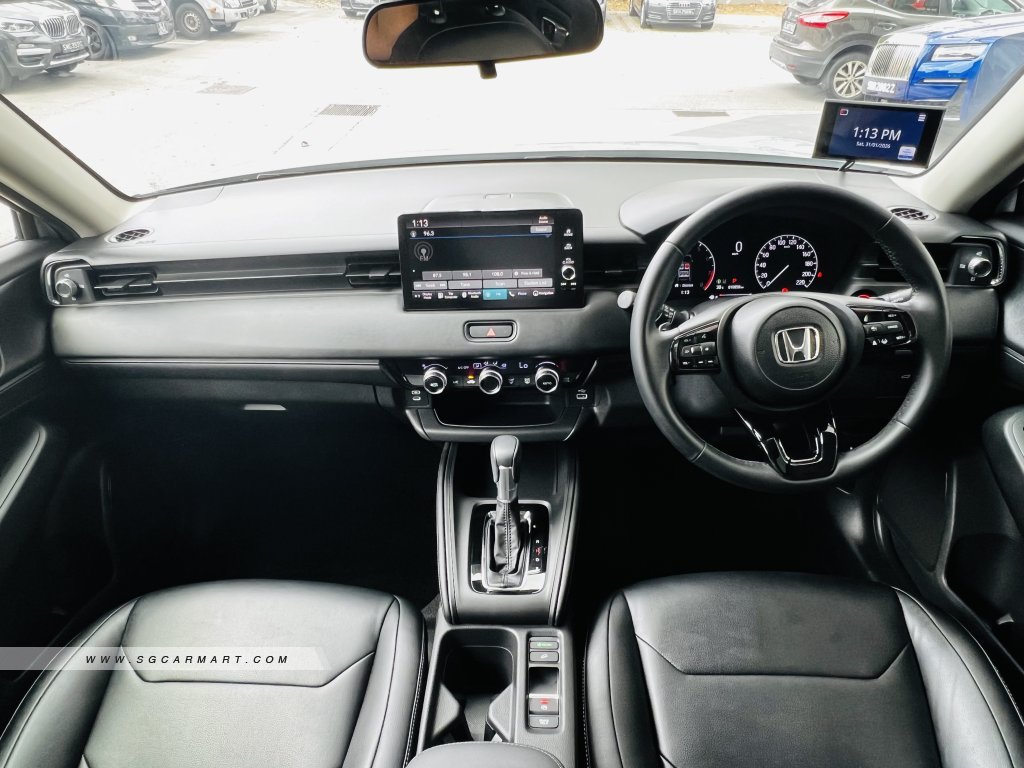 BMW 5 Series 523i Highline - Side Front