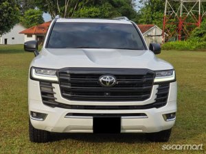 Toyota Land Cruiser 3.5A 300 ZX 7-Seater