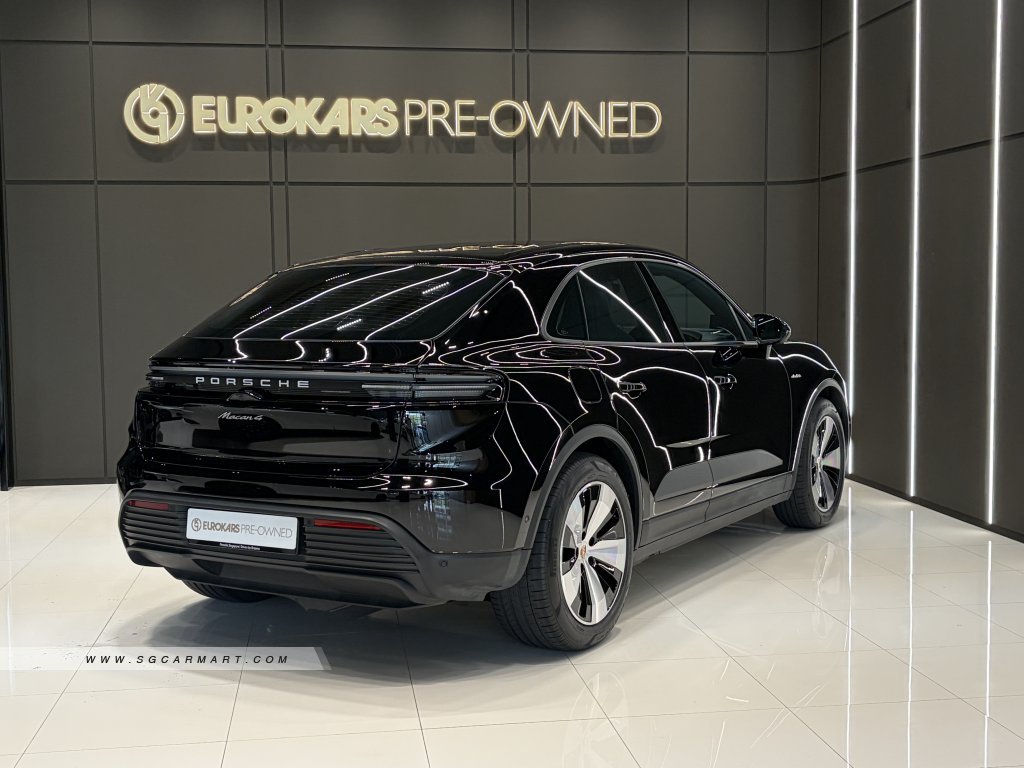 Porsche Macan 4 Electric