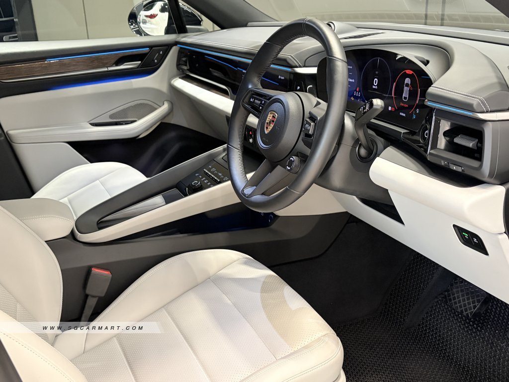 Porsche Macan 4 Electric