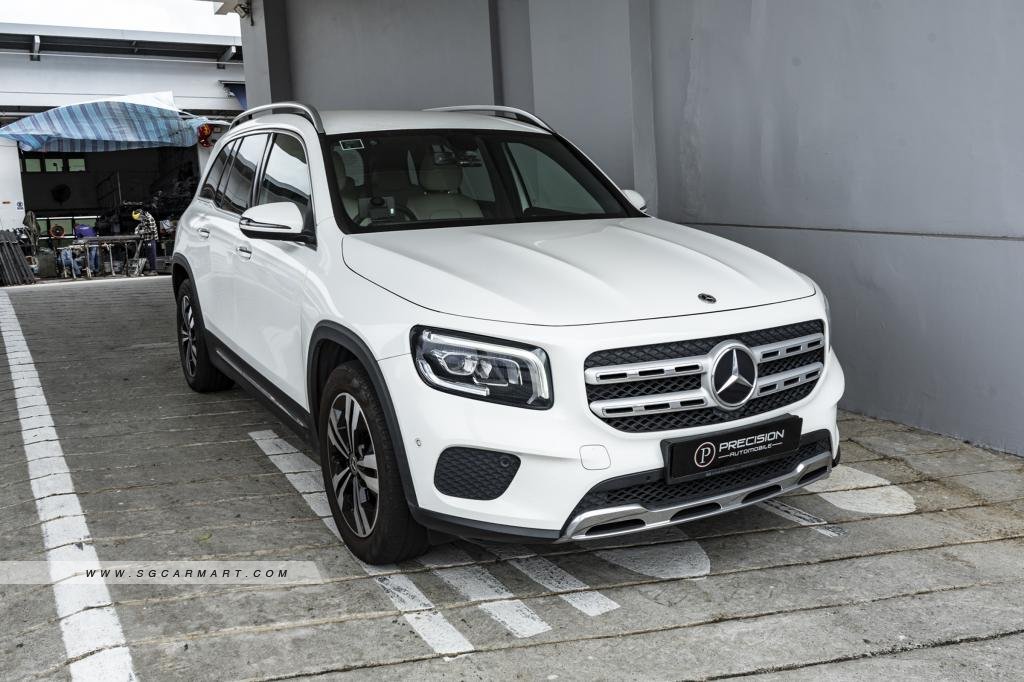 Mercedes-Benz Glb180 2023 photo 3