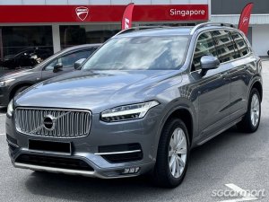 Volvo XC90 T5 Momentum-thumbnail