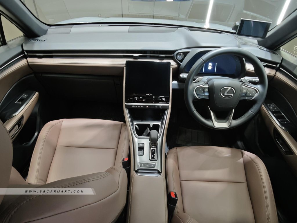 Lexus LBX Hybrid 1.5A Elegant