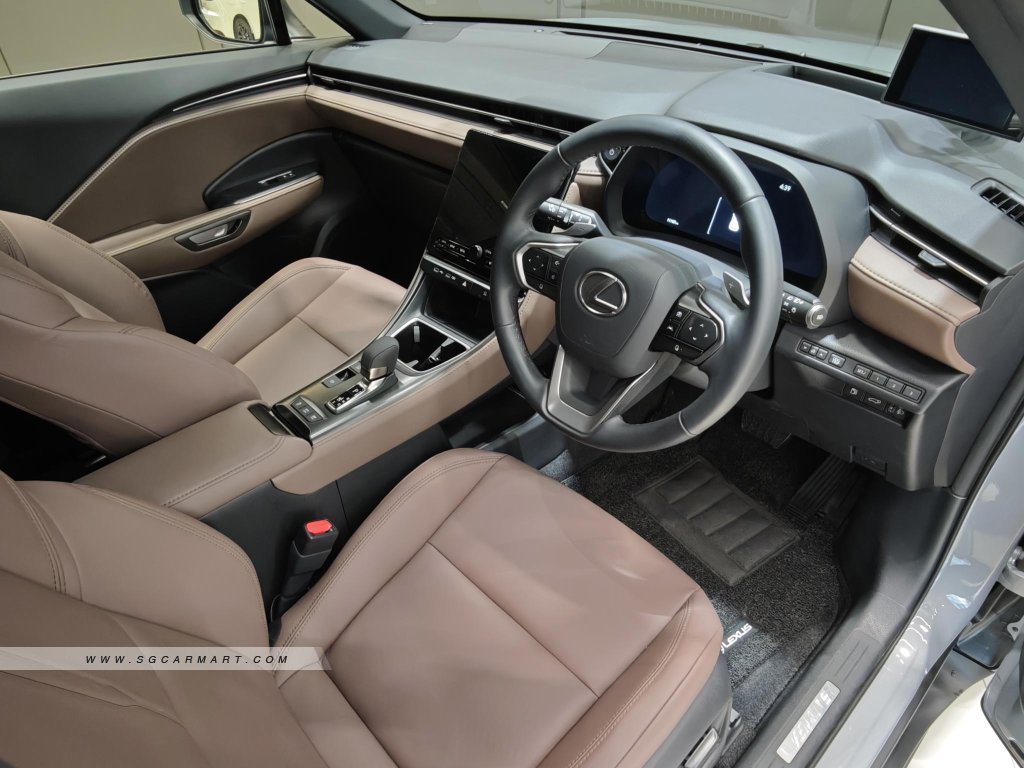 Lexus LBX Hybrid 1.5A Elegant