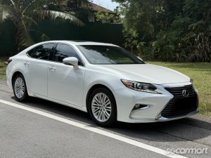 Lexus ES250 Sunroof (New 10-yr COE)