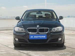 BMW 3 Series 320i (COE till 03/2029)