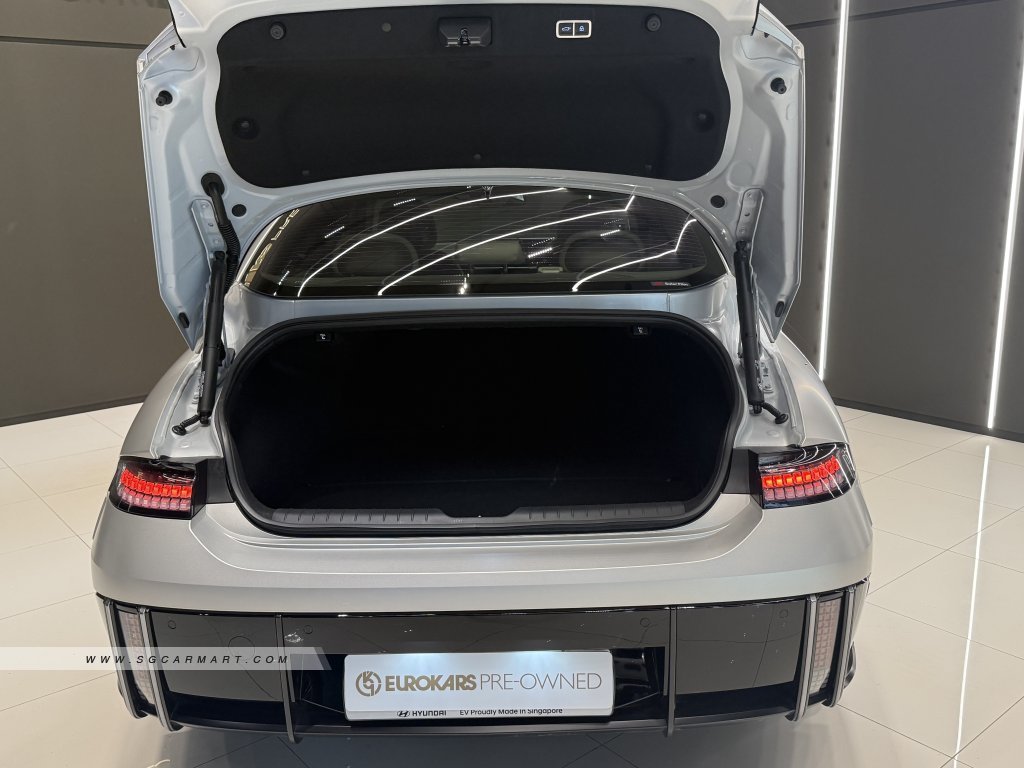 Hyundai Ioniq 6 Electric Inspiration Sunroof