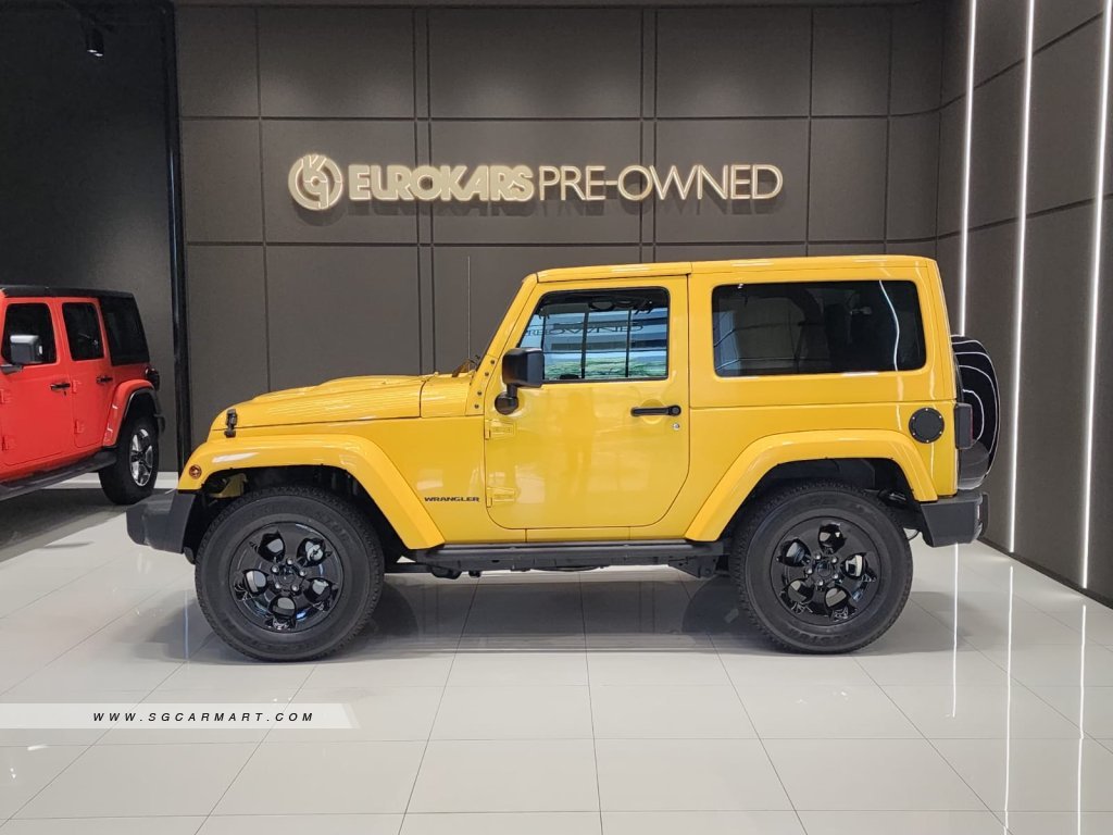 Jeep Wrangler Sahara 3.6A (COE till 09/2035)