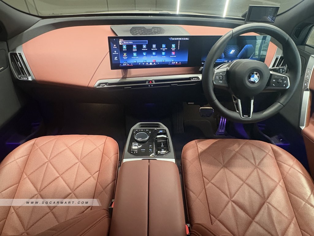 BMW iX Electric xDrive45