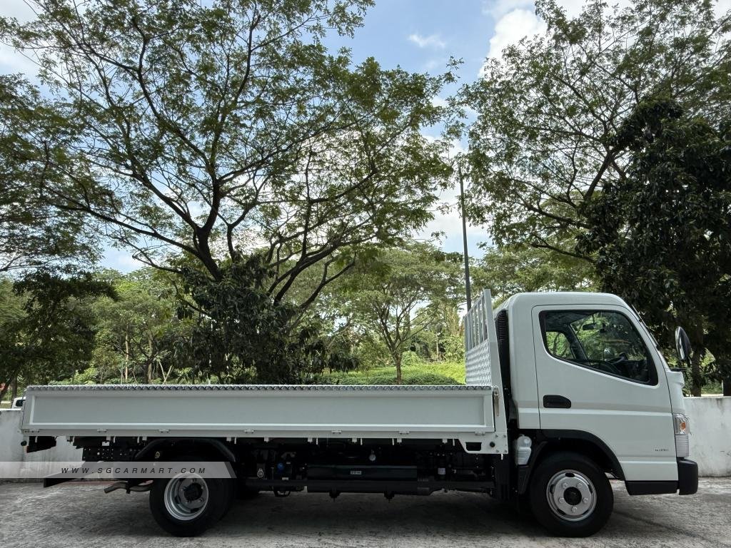 Mitsubishi Fuso Fuso Canter 2024 photo 2