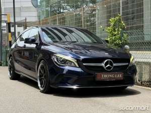 Mercedes-Benz CLA-Class CLA180 Shooting Brake Urban-thumbnail
