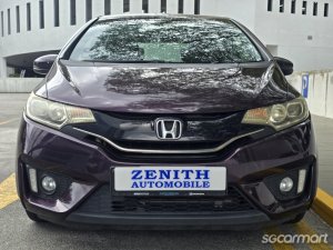 Honda Jazz 1.5A RS-thumbnail