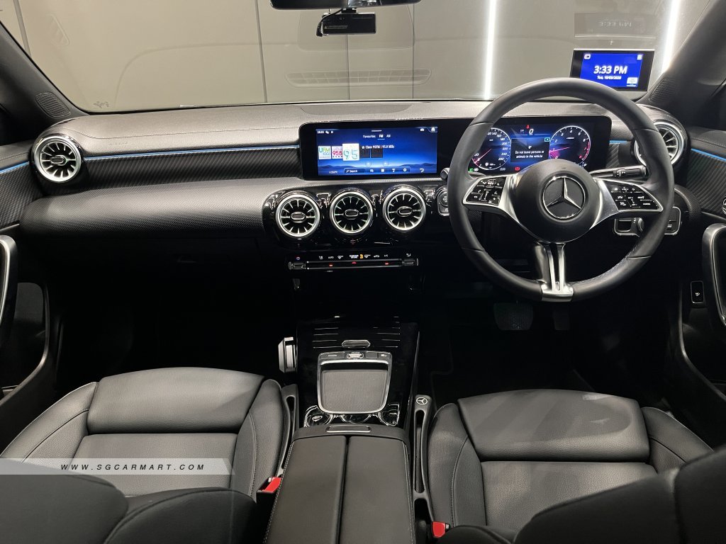 Mercedes-Benz CLA-Class CLA180 Mild Hybrid Progressive