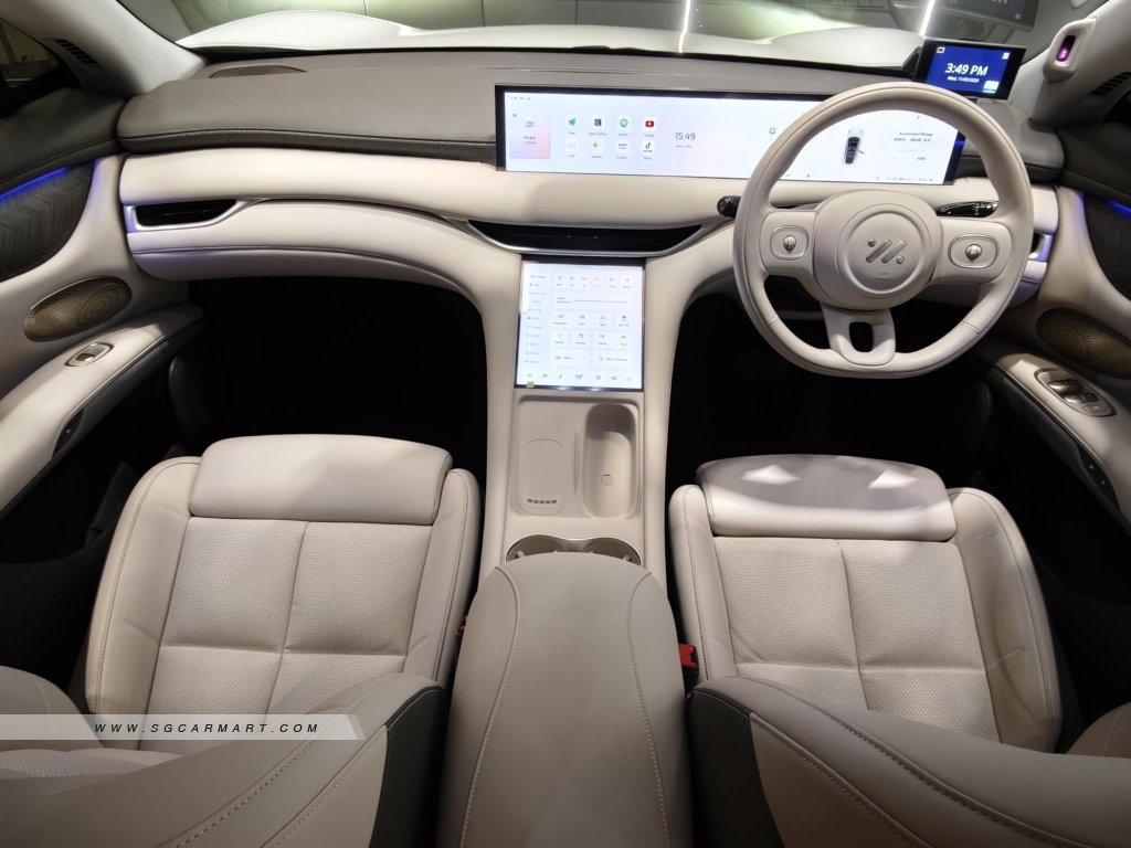 MG IM6 Electric Luxury