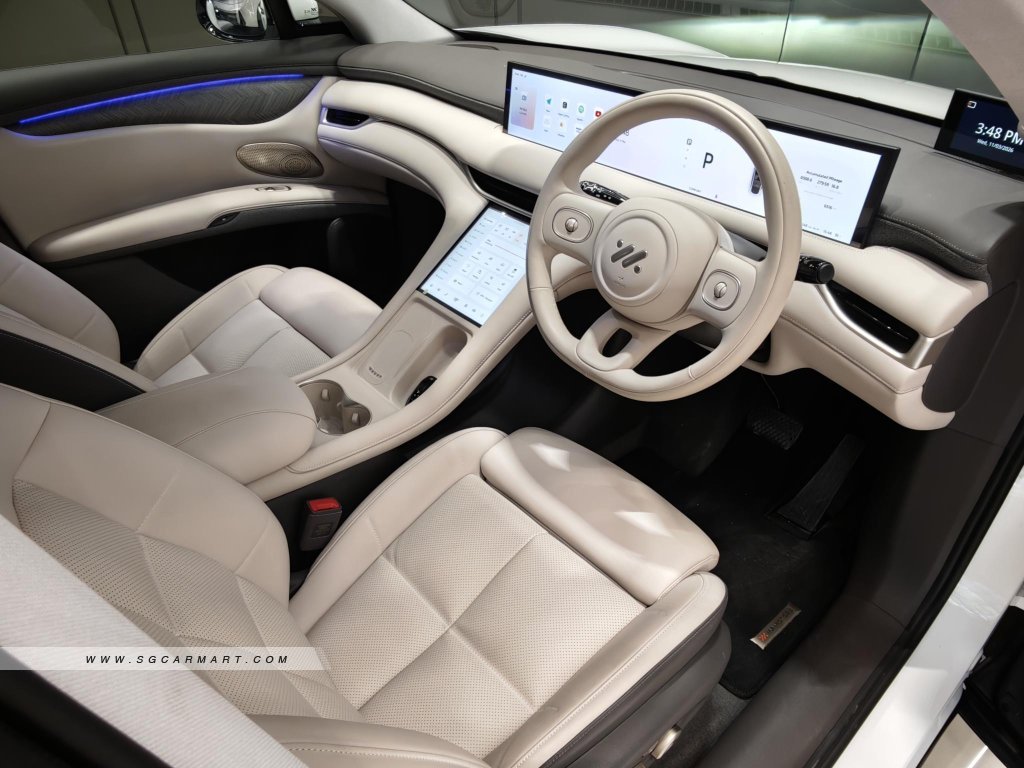 MG IM6 Electric Luxury