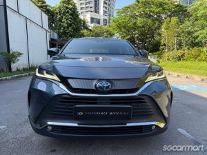 Toyota Harrier Hybrid 2.5A Premium