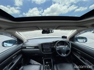 Mitsubishi Outlander 2.4A Sunroof