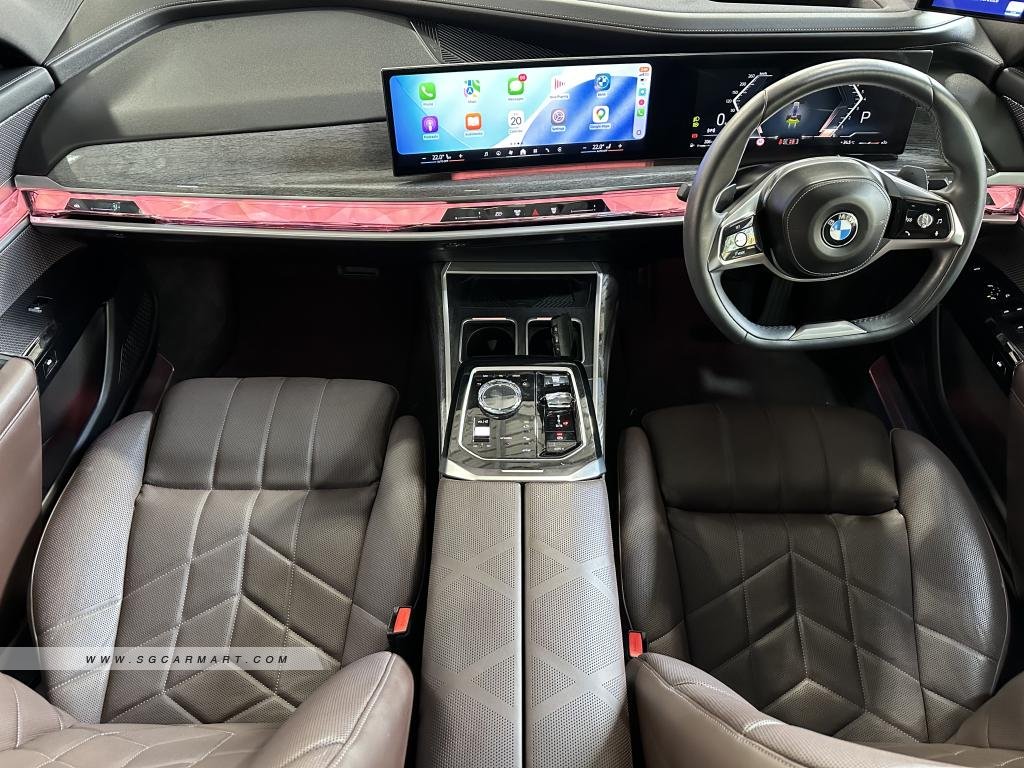 BMW 735I 2023 photo 4