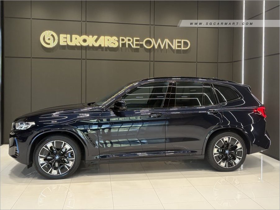 BMW iX3 Electric Inspiring Sunroof